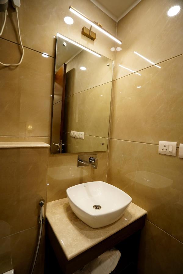 Wongdhen House Hotel New Delhi Exterior foto